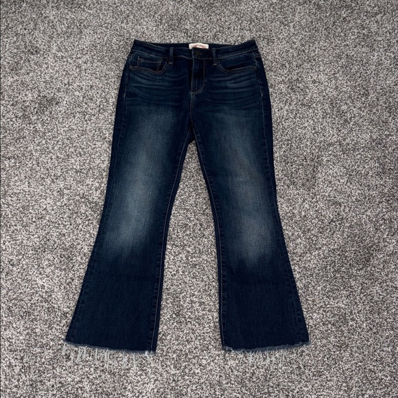 Driftwood Roxy Kick Crop Raw Hem Jean - Picture 2 of 7